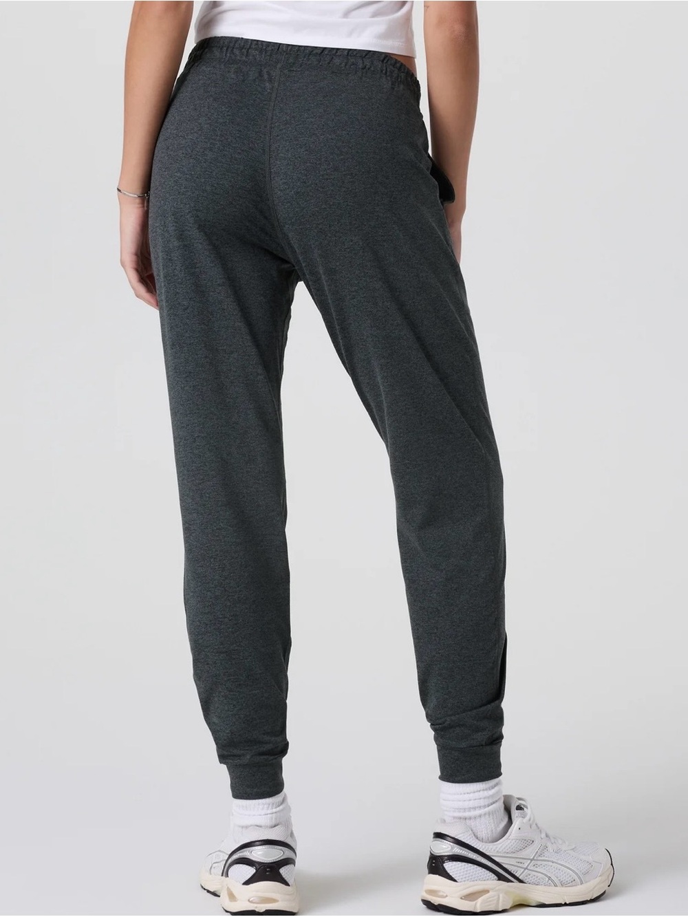 Vuori Performance Jogger Women’s XS Charcoal Gray Drawstring VW303 - Picture 2 of 11